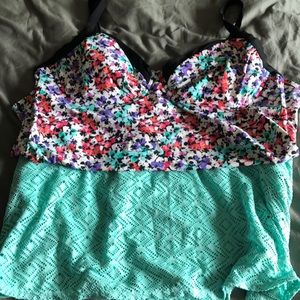 PLUS SIZE - 2 Piece Bathing Suit